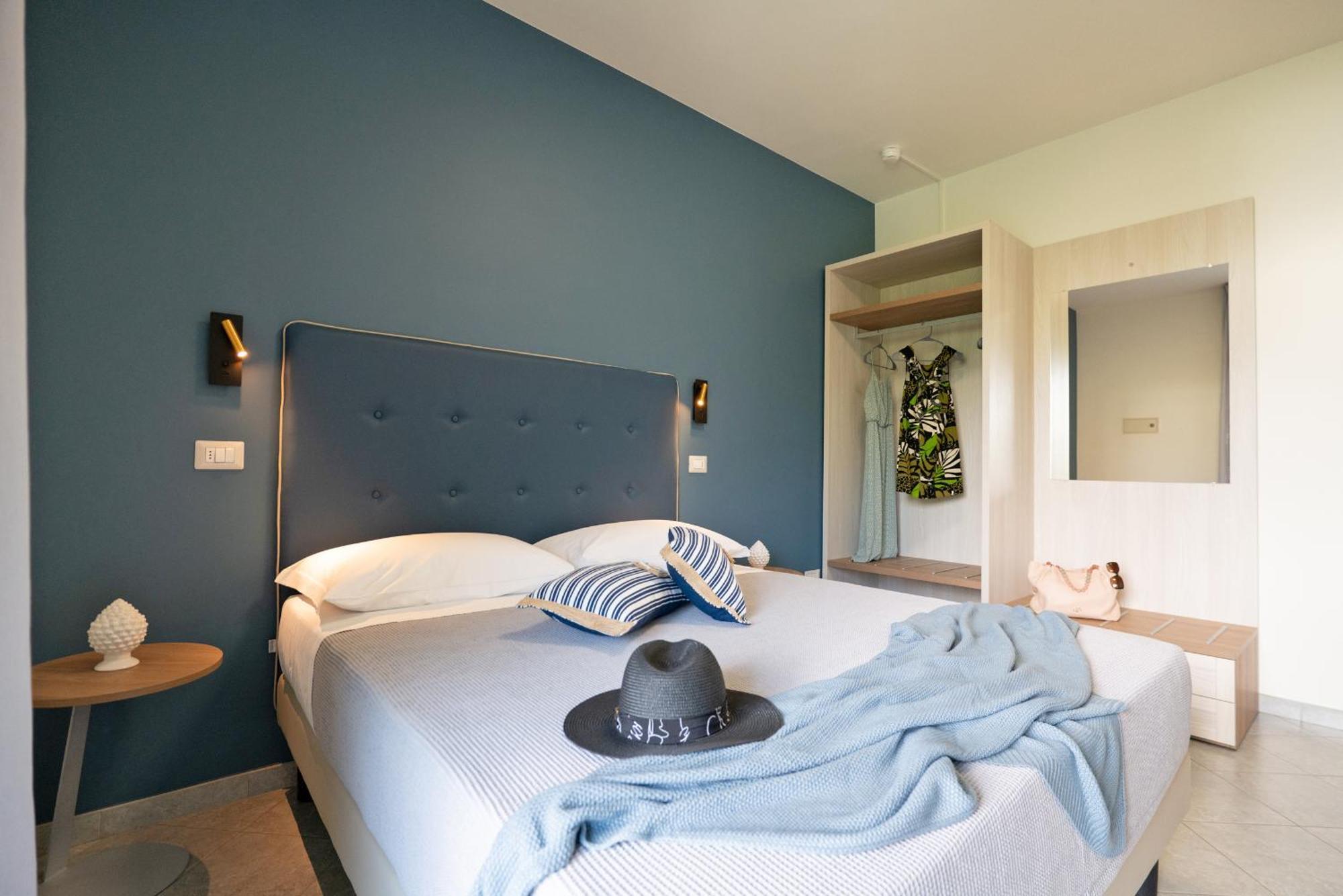 Hotel Residence Torre Del Porto Mattinata Zimmer foto